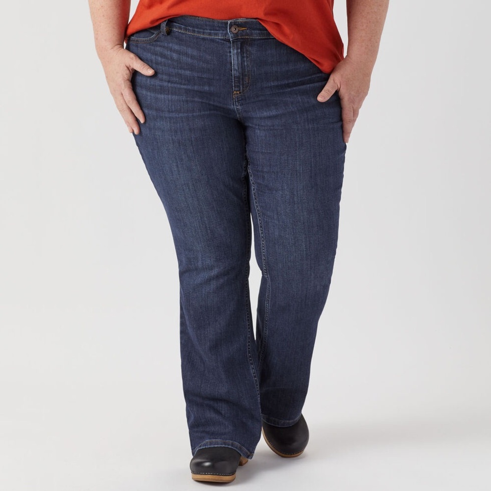 Duluth Trading Women's  Daily Denim Bootcut Jeans‎ Medium Indigo Size 26W x 31